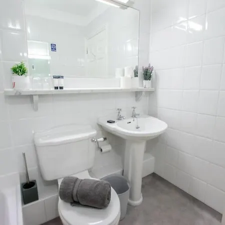 The Killary At The Harbour Mills By Shortstays Apartment *